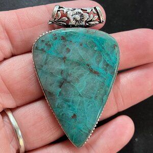 Quantum Quattro Stone Pendant